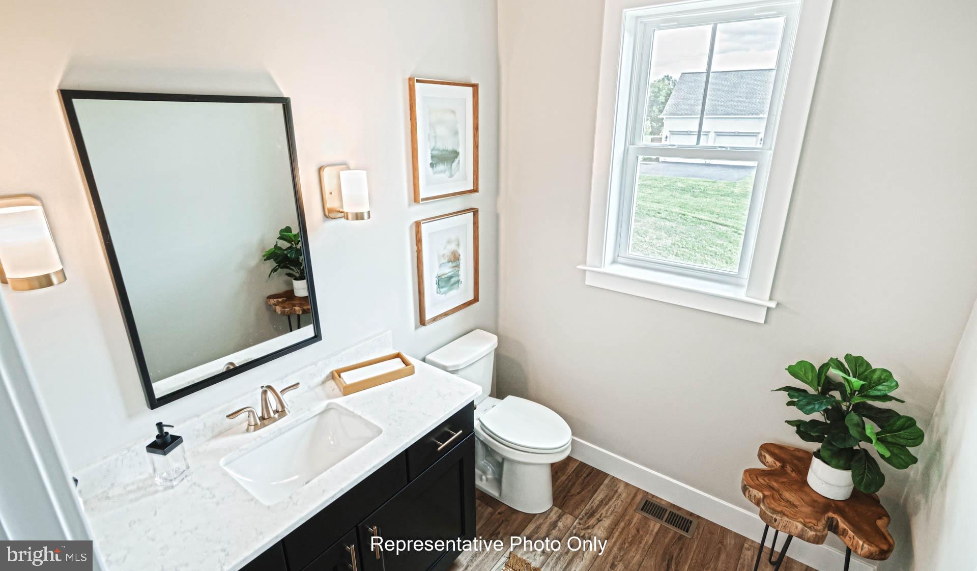 SUMMER LAYNE - Residential