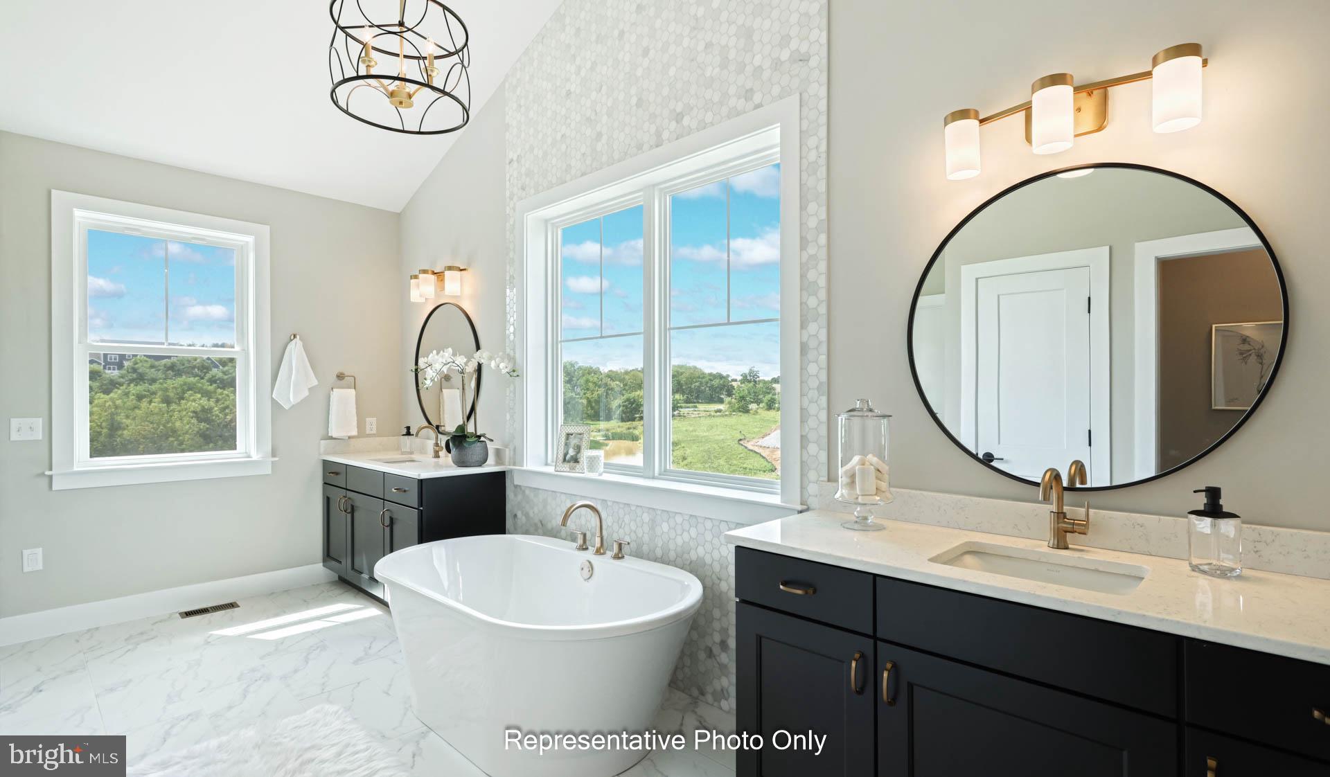 SUMMER LAYNE - Residential