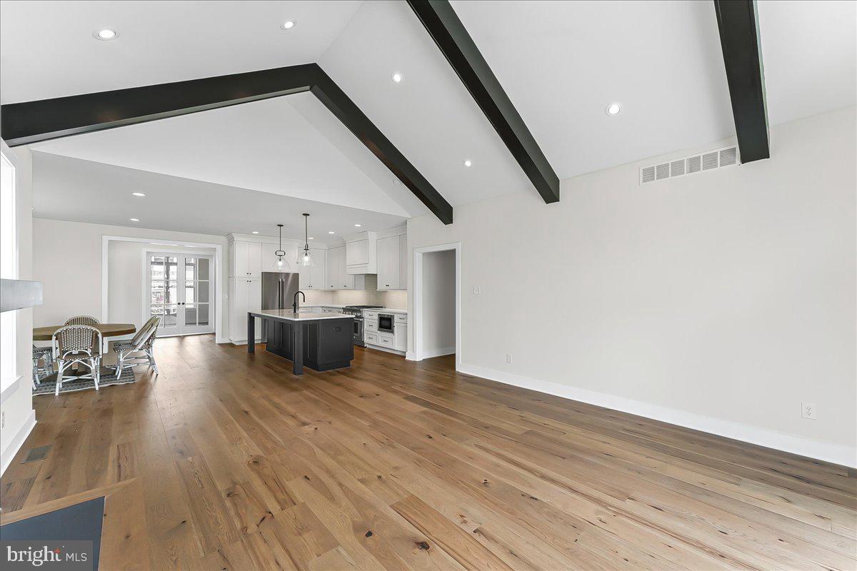 SAWMILL COURT - Residential