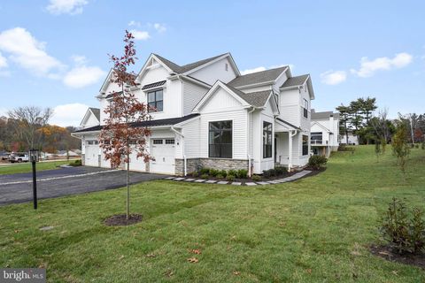 47 SAWMILL COURT WEST CHESTER PA 19382