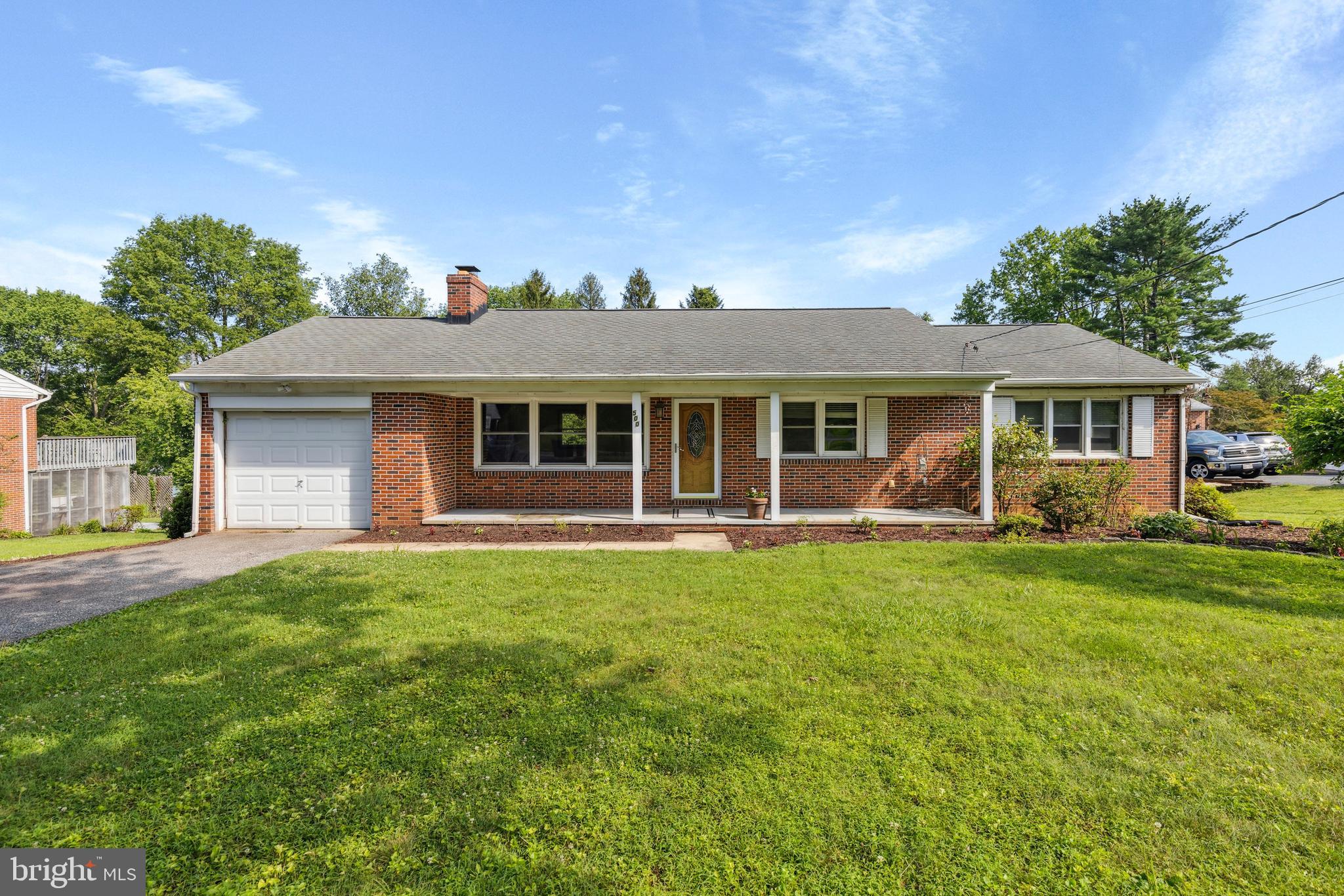 500 PLUMTREE ROAD