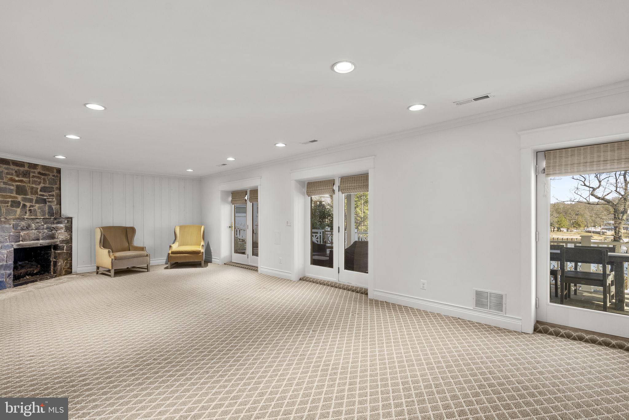 LINSTEAD ON THE SEVERN - Residential