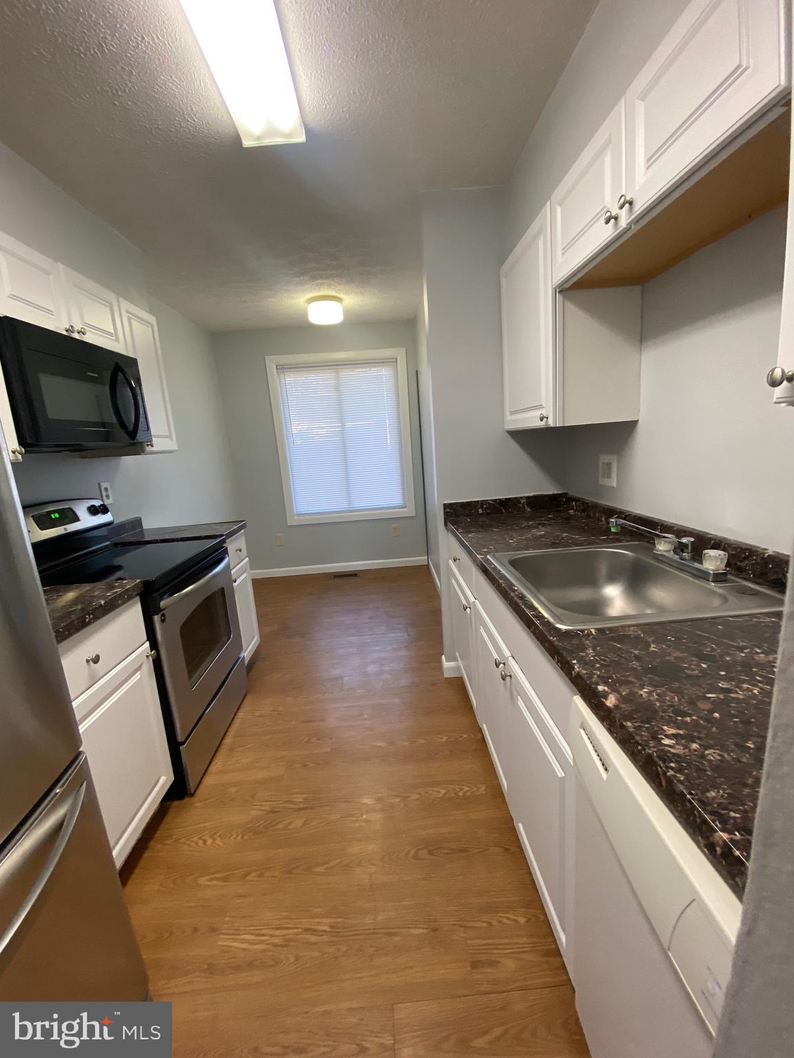 MARINE OAKS VILLAGE - Residential Lease