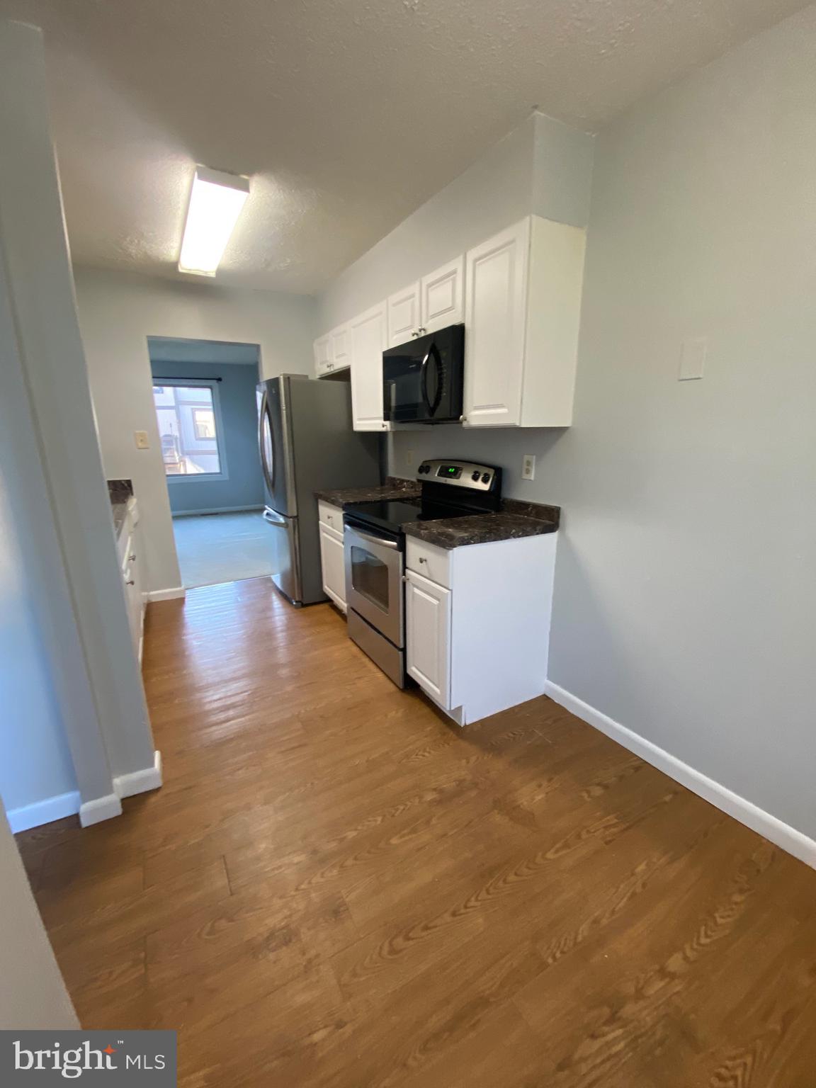 MARINE OAKS VILLAGE - Residential Lease