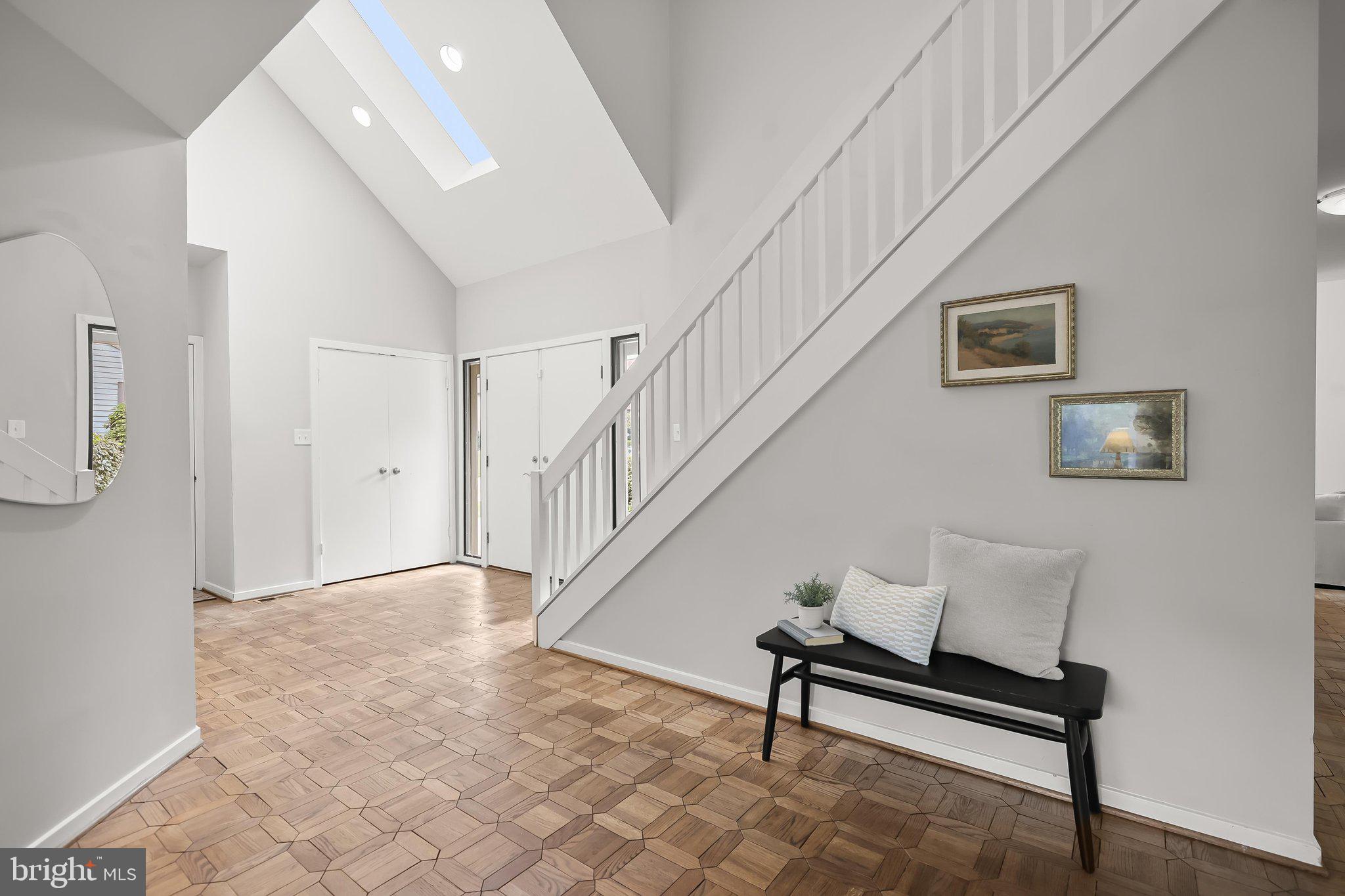 5 WHITEBRIDGE COURT 5