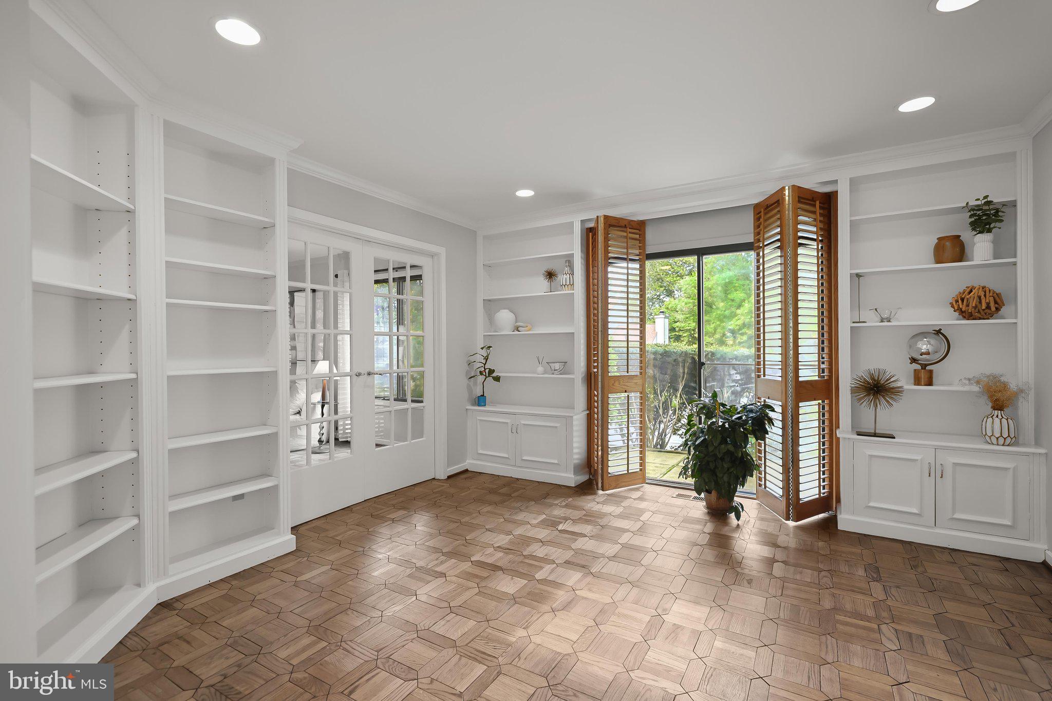 5 WHITEBRIDGE COURT 5