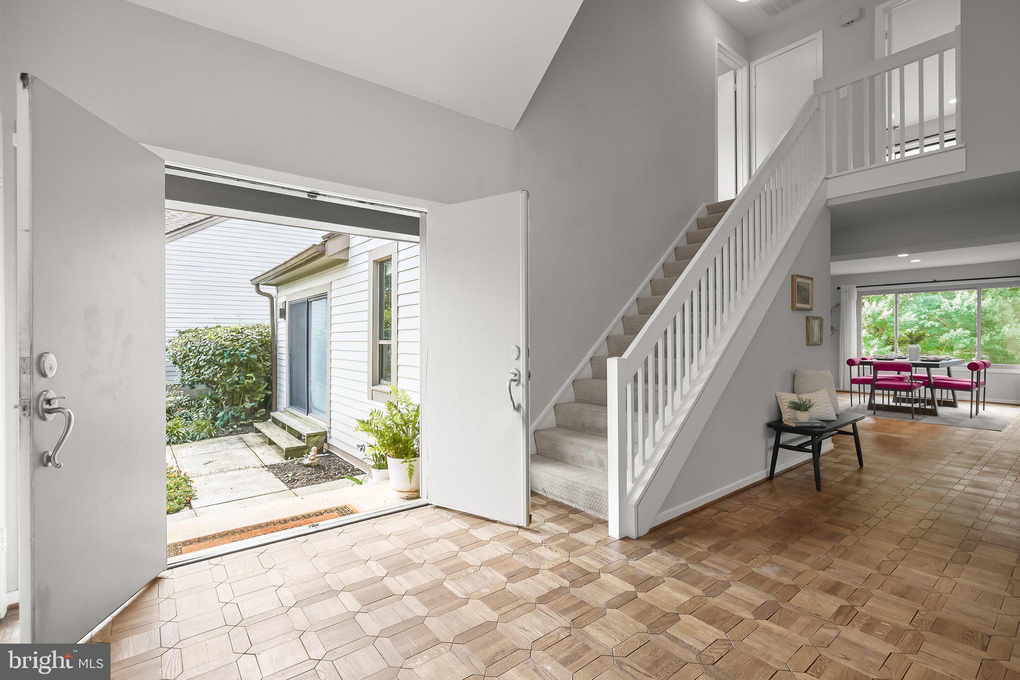 5 WHITEBRIDGE COURT 5