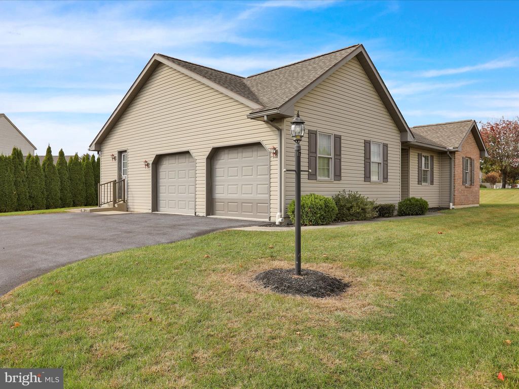 Photo of 26 Village Drive, FREDERICKSBURG, PA 17026 (MLS # PALN2023262)
