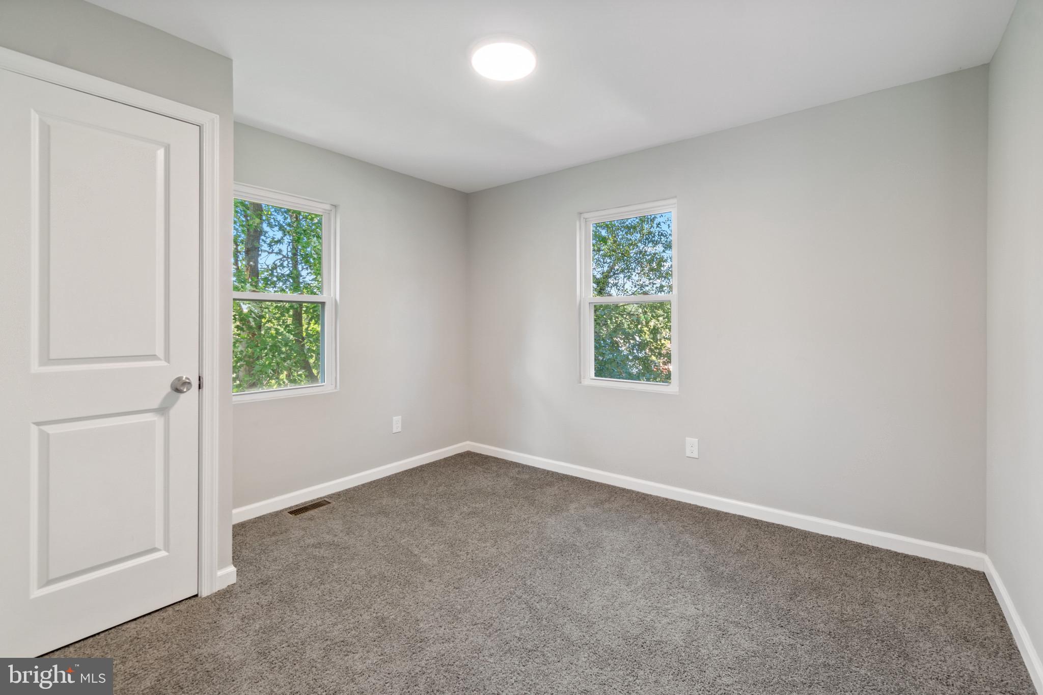 GLEN OAKS - Residential