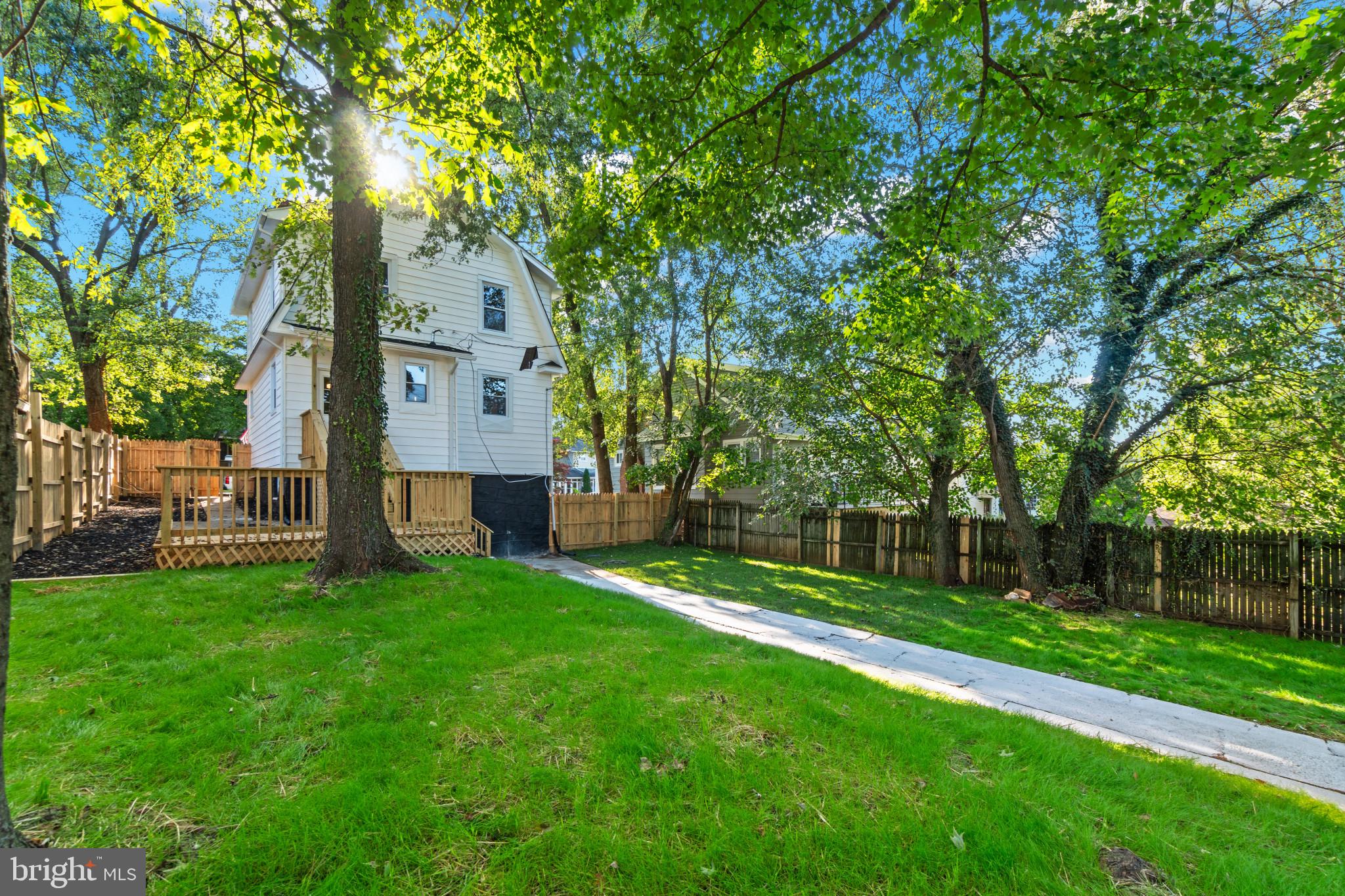 GLEN OAKS - Residential