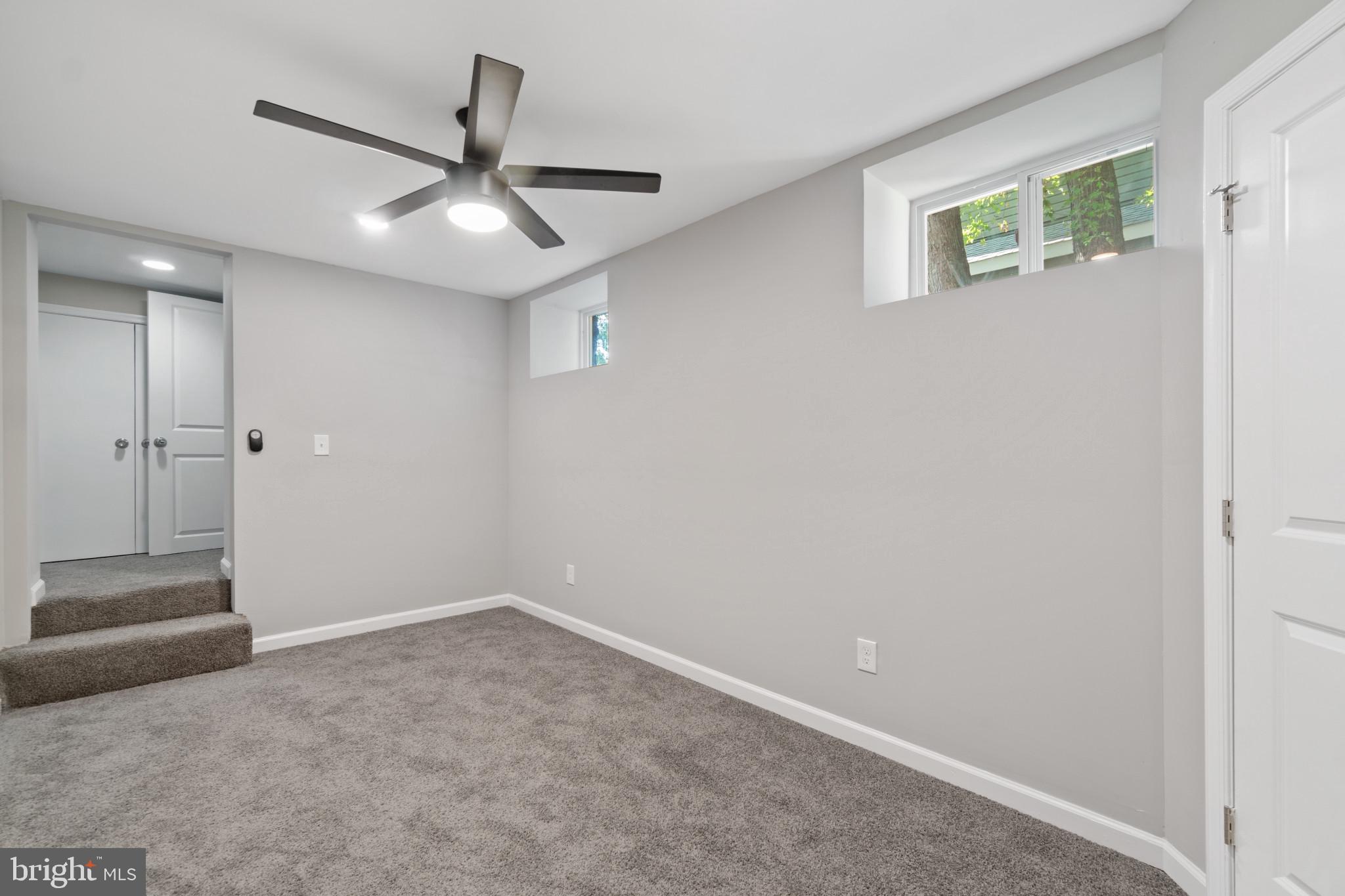 GLEN OAKS - Residential