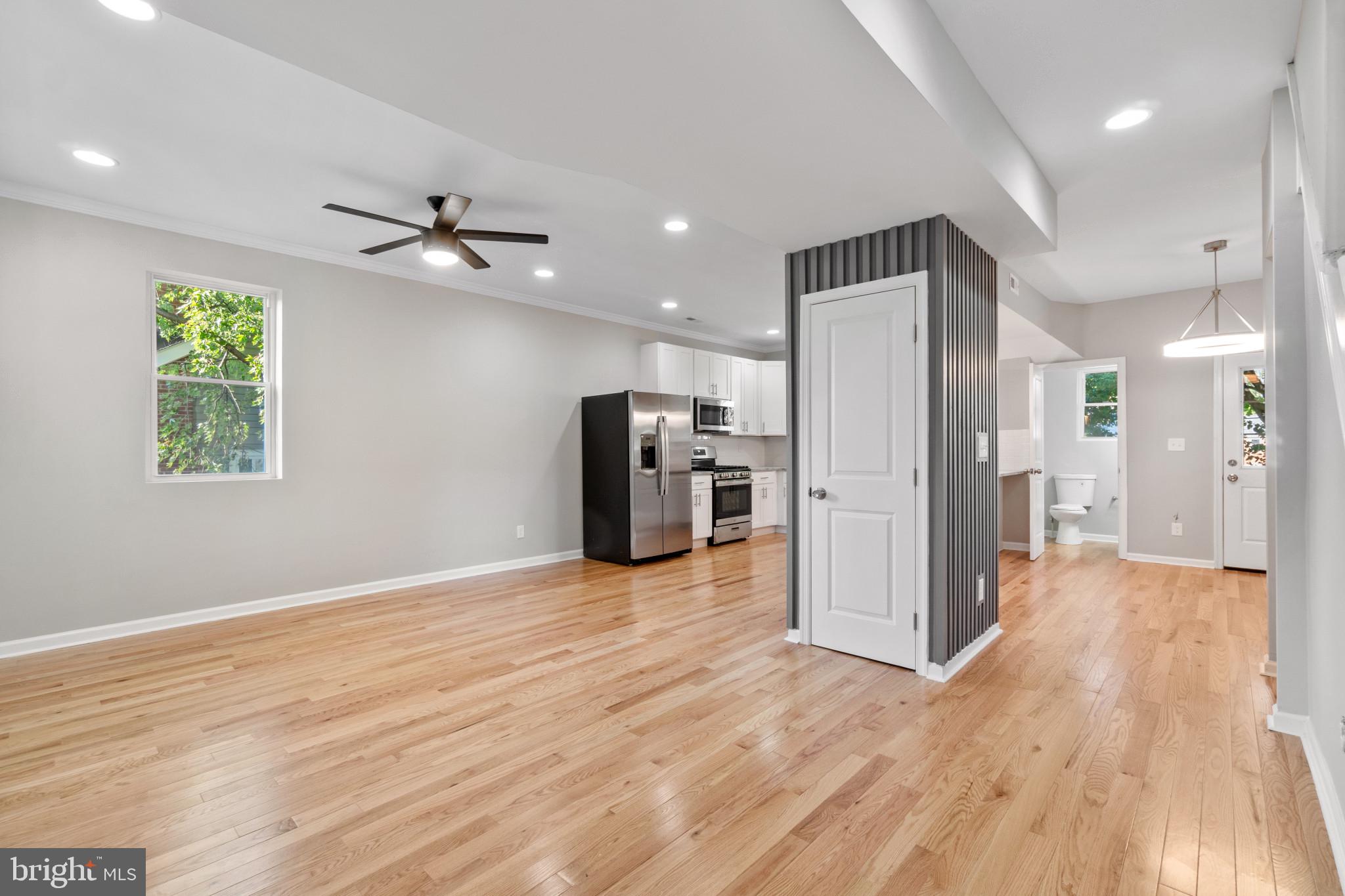 GLEN OAKS - Residential