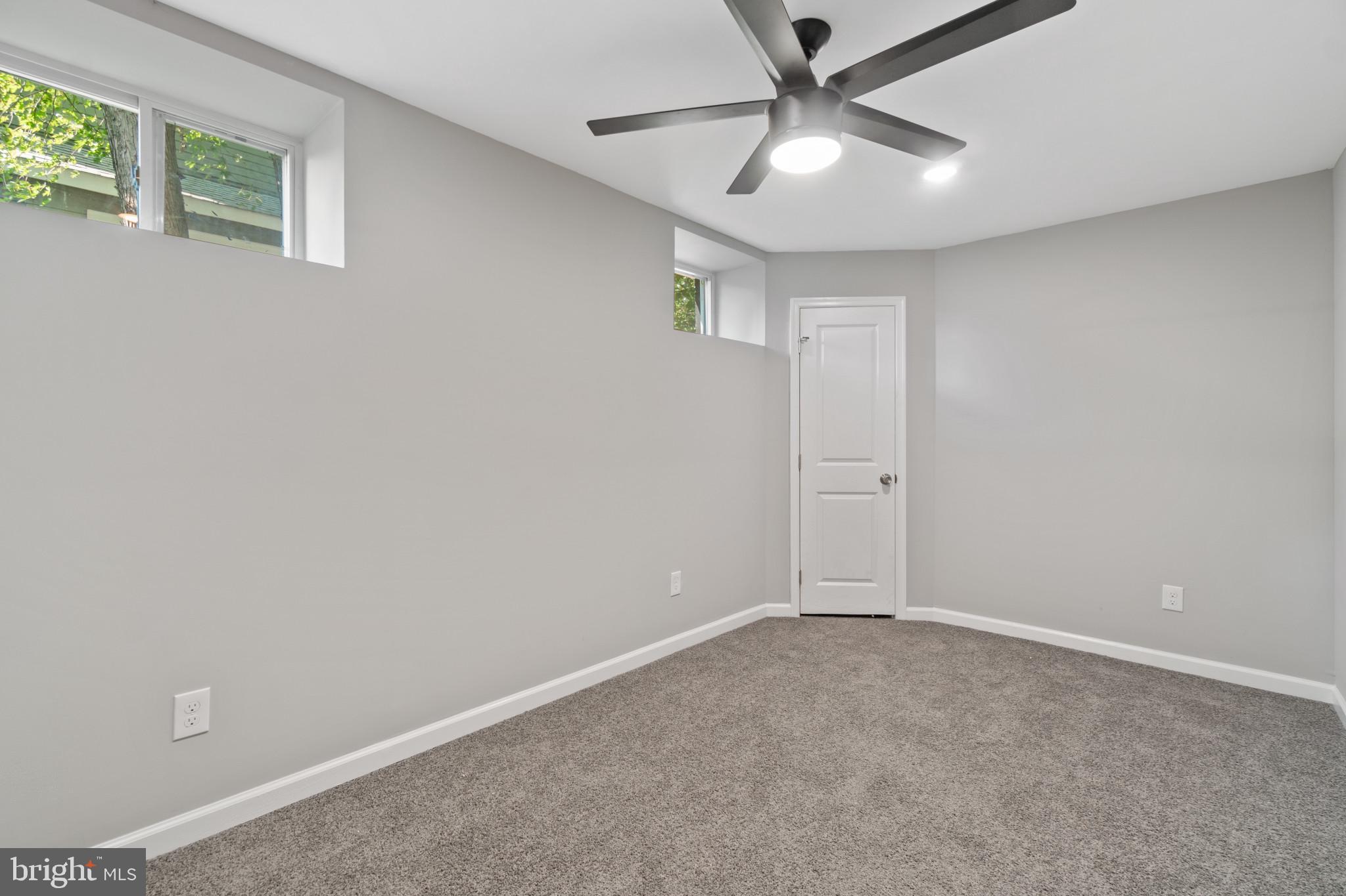 GLEN OAKS - Residential