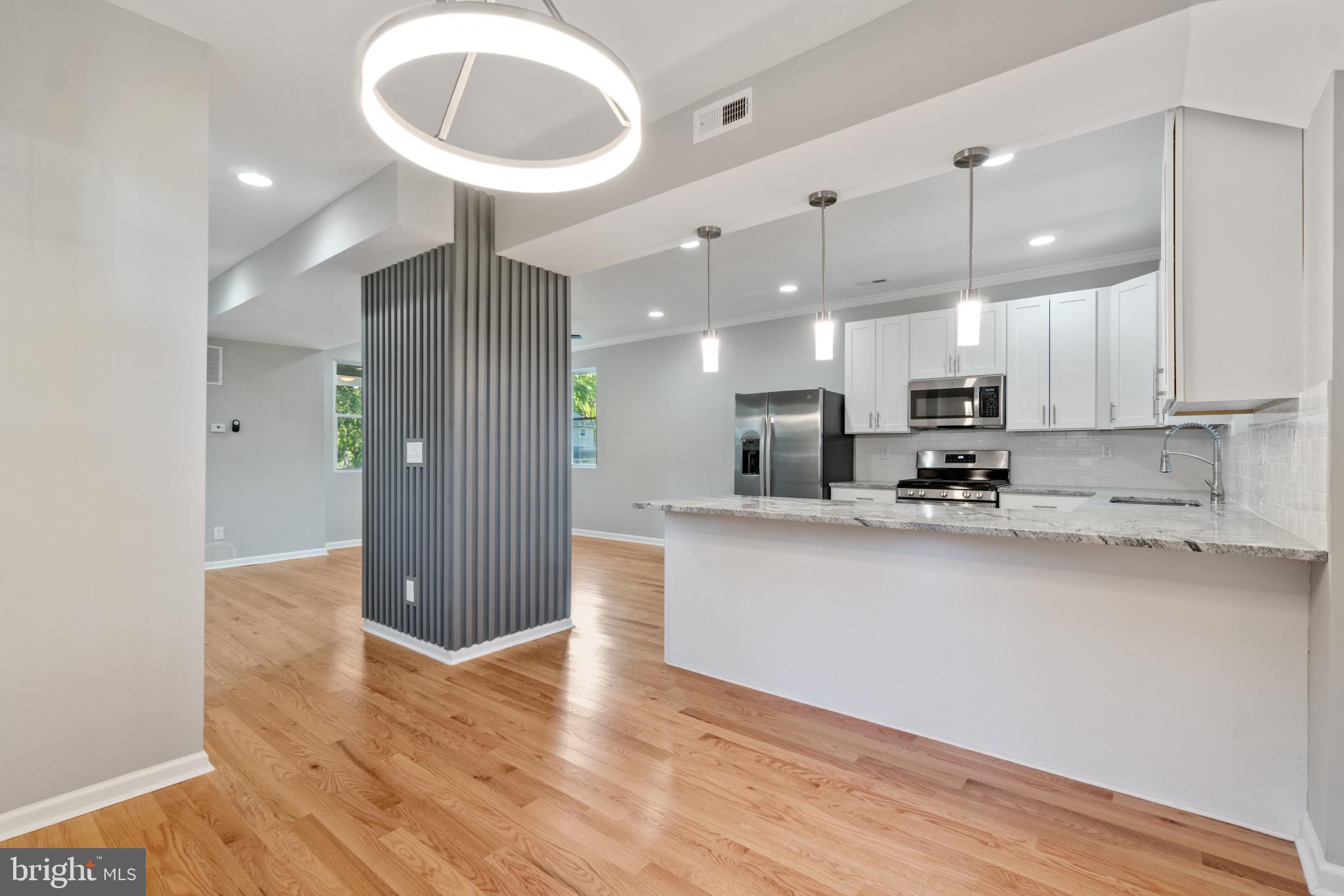 GLEN OAKS - Residential