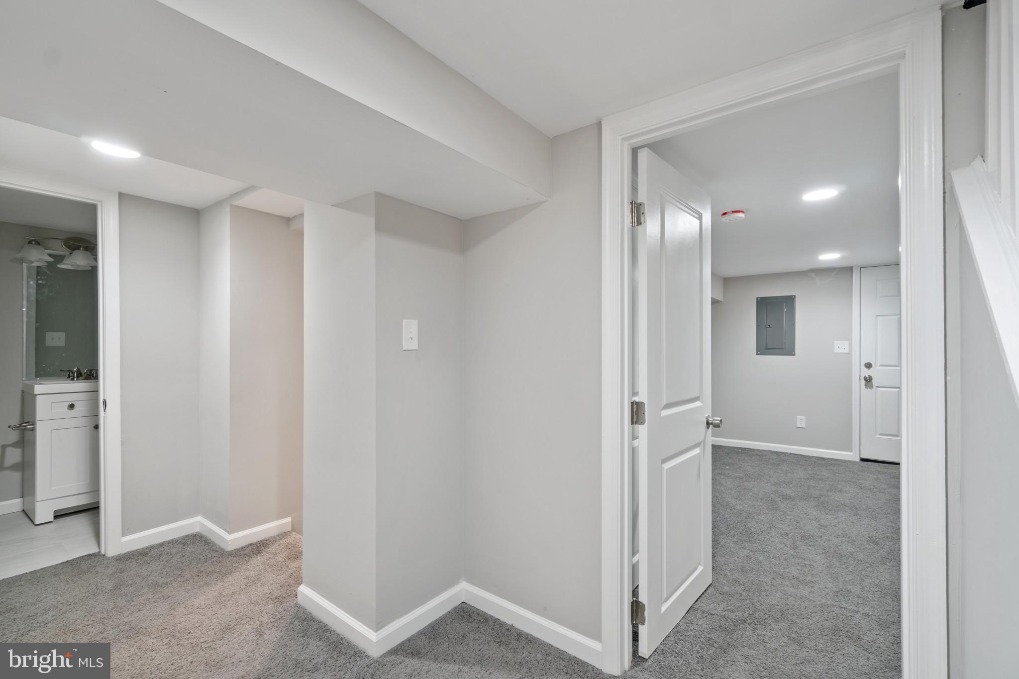 GLEN OAKS - Residential