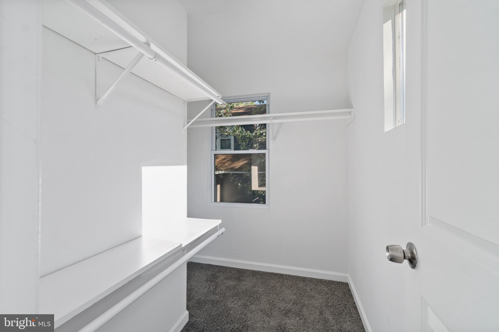 GLEN OAKS - Residential