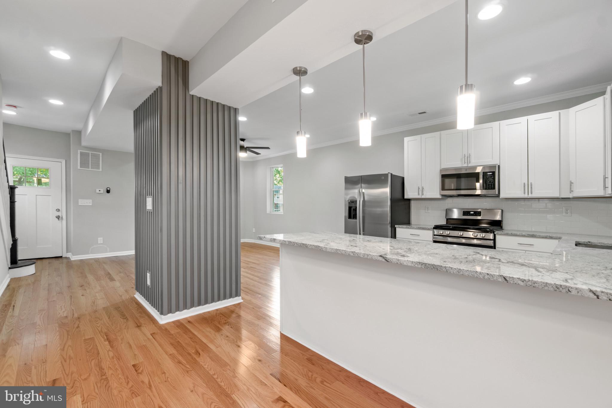 GLEN OAKS - Residential