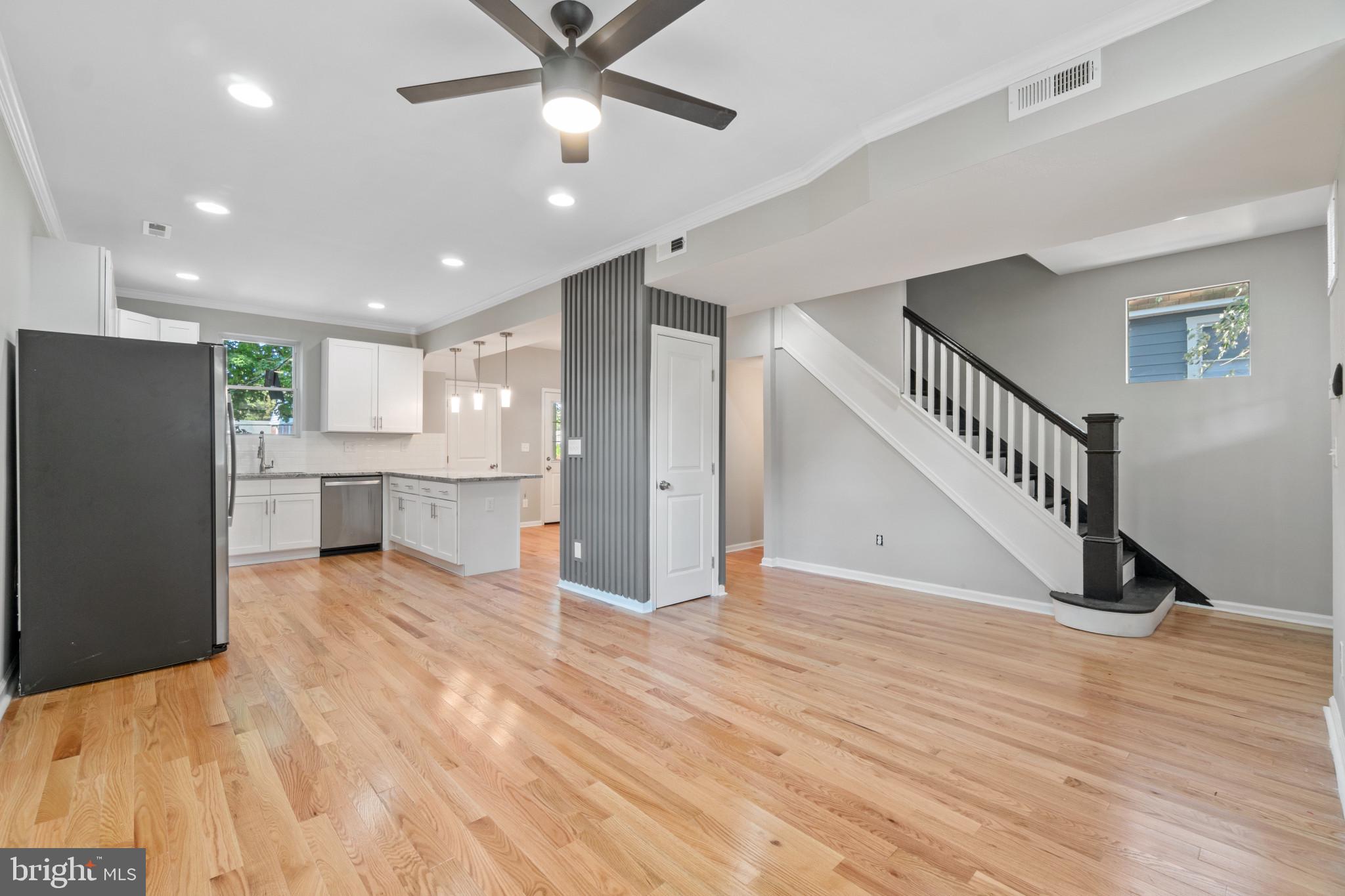 GLEN OAKS - Residential