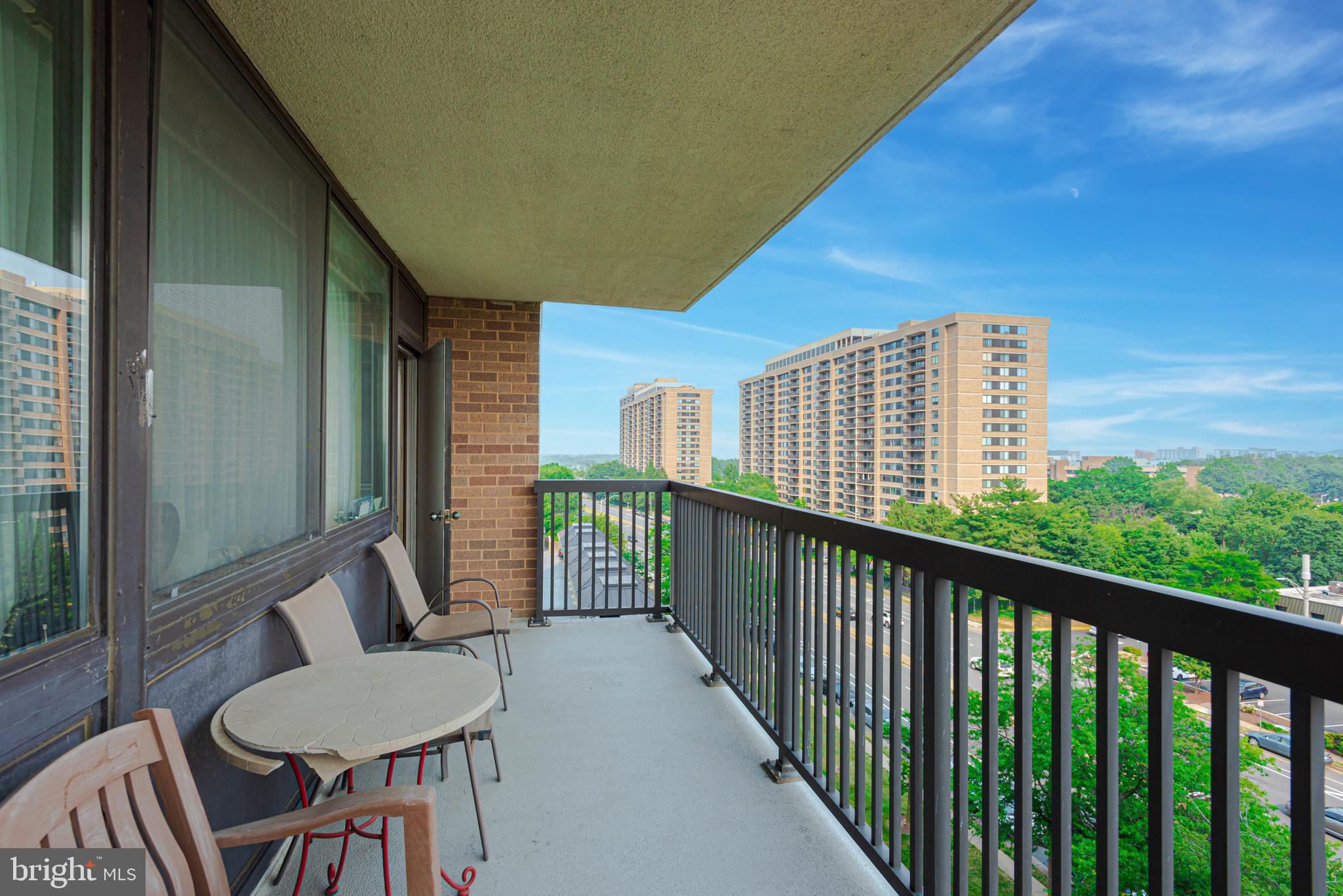 SKYLINE SQUARE CONDO - Residential Lease