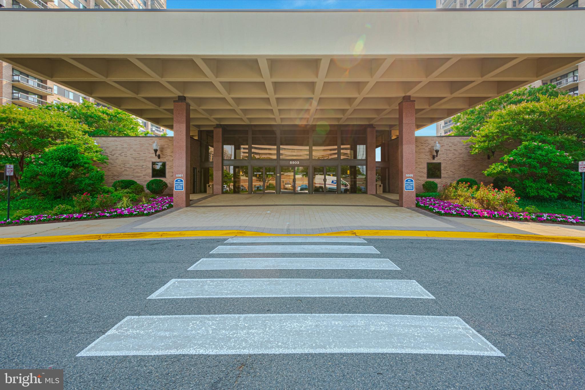 SKYLINE SQUARE CONDO - Residential Lease