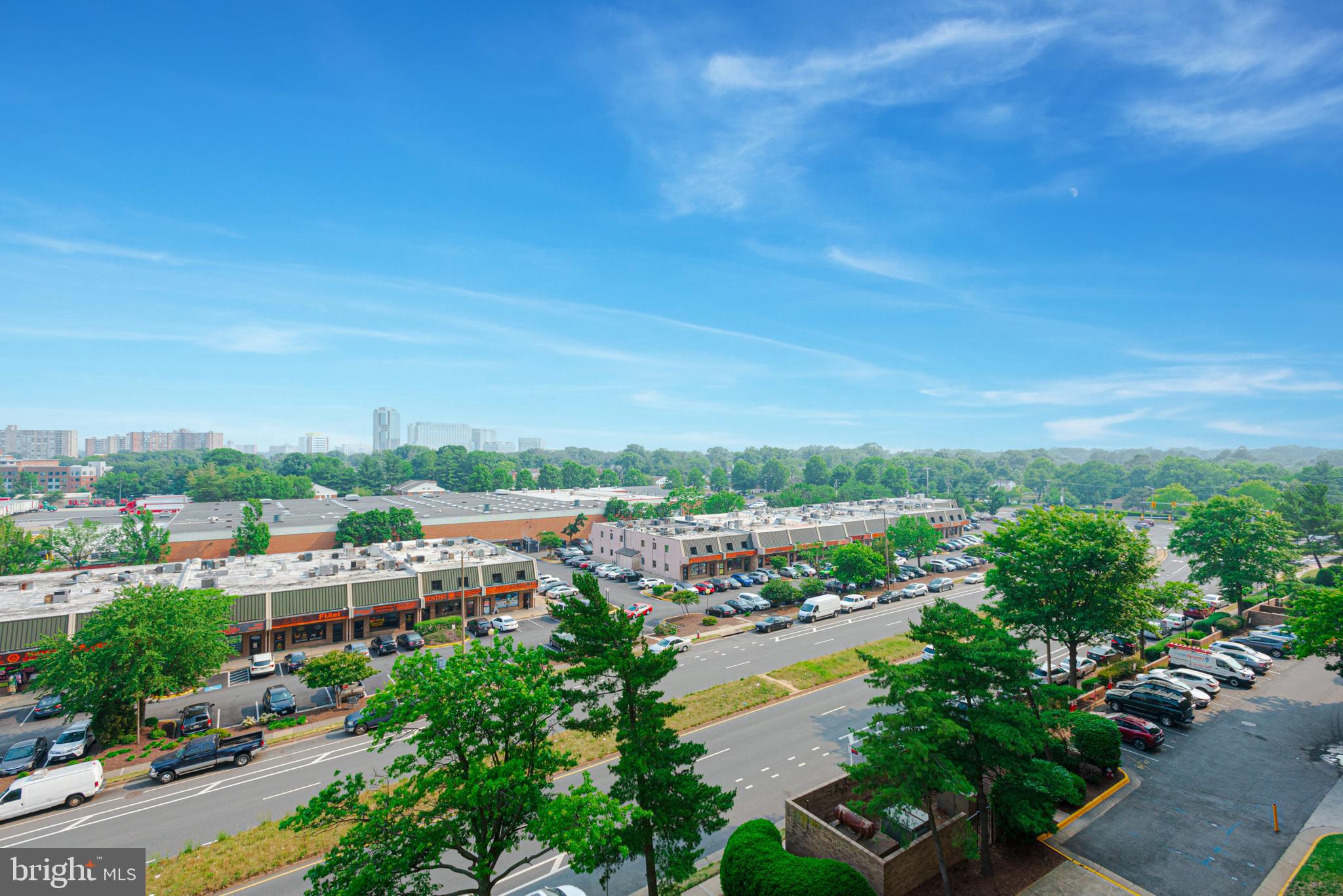 SKYLINE SQUARE CONDO - Residential Lease