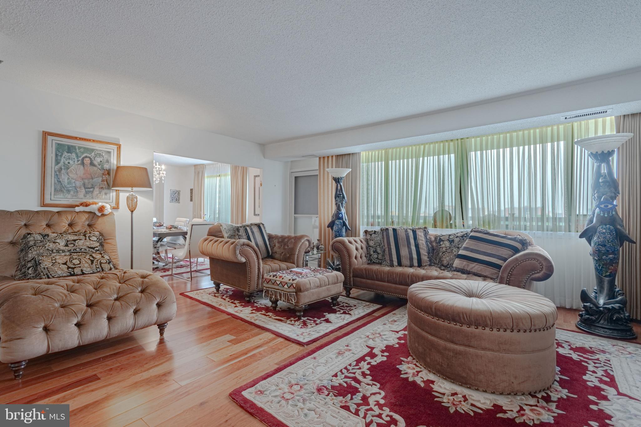 SKYLINE SQUARE CONDO - Residential Lease