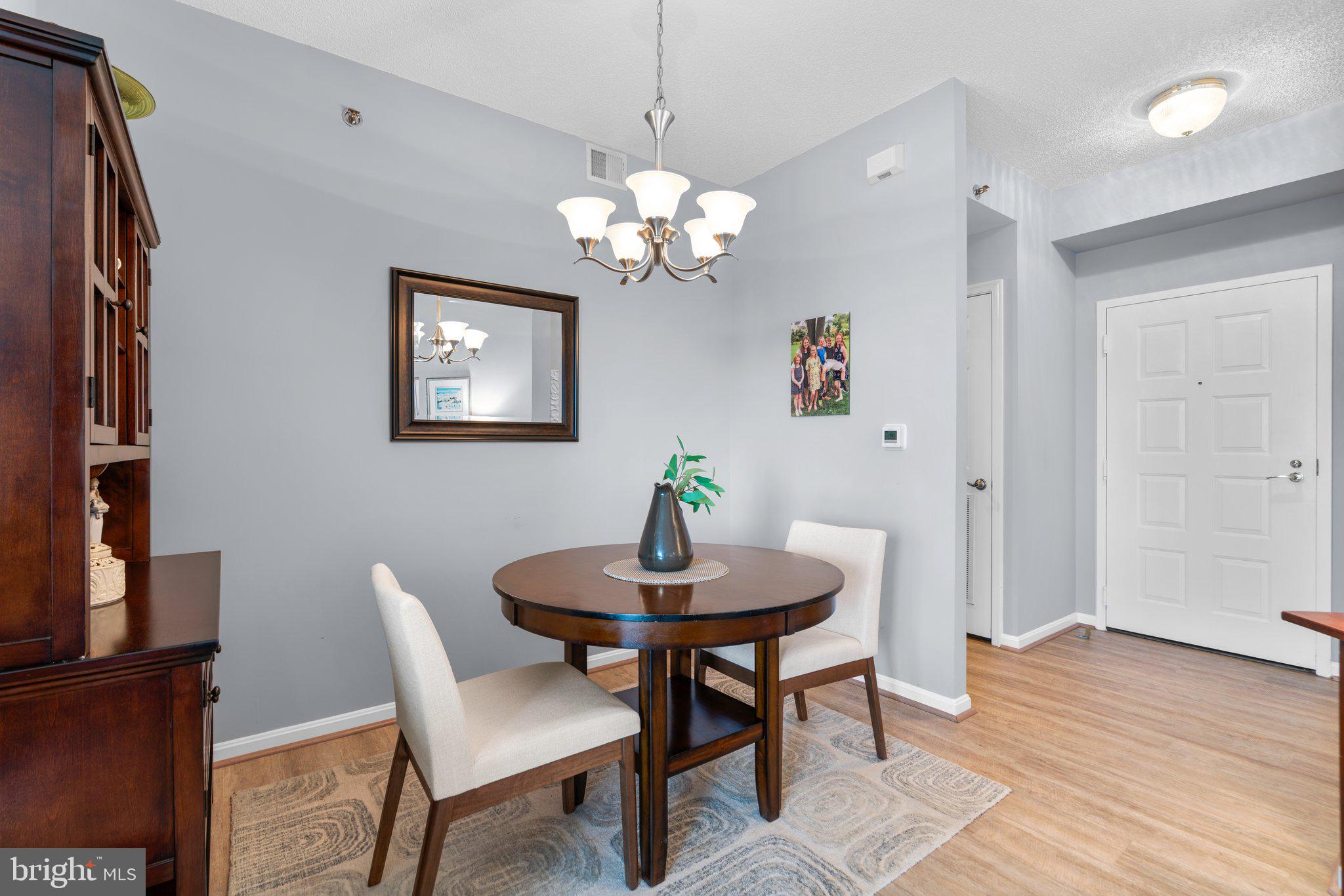 VANTAGE POINT WEST AT LW - Residential