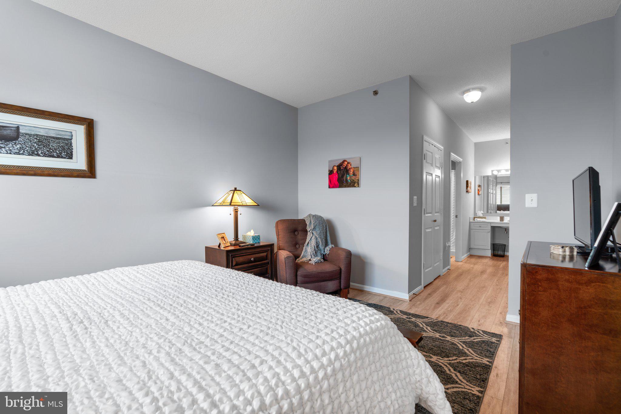 VANTAGE POINT WEST AT LW - Residential