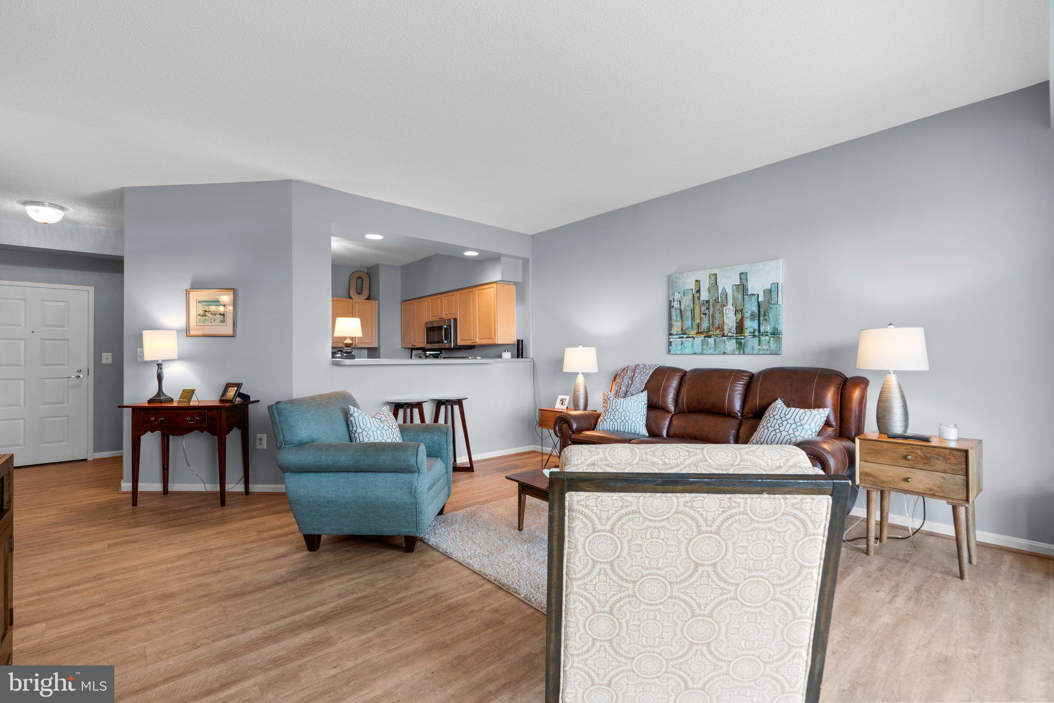 VANTAGE POINT WEST AT LW - Residential