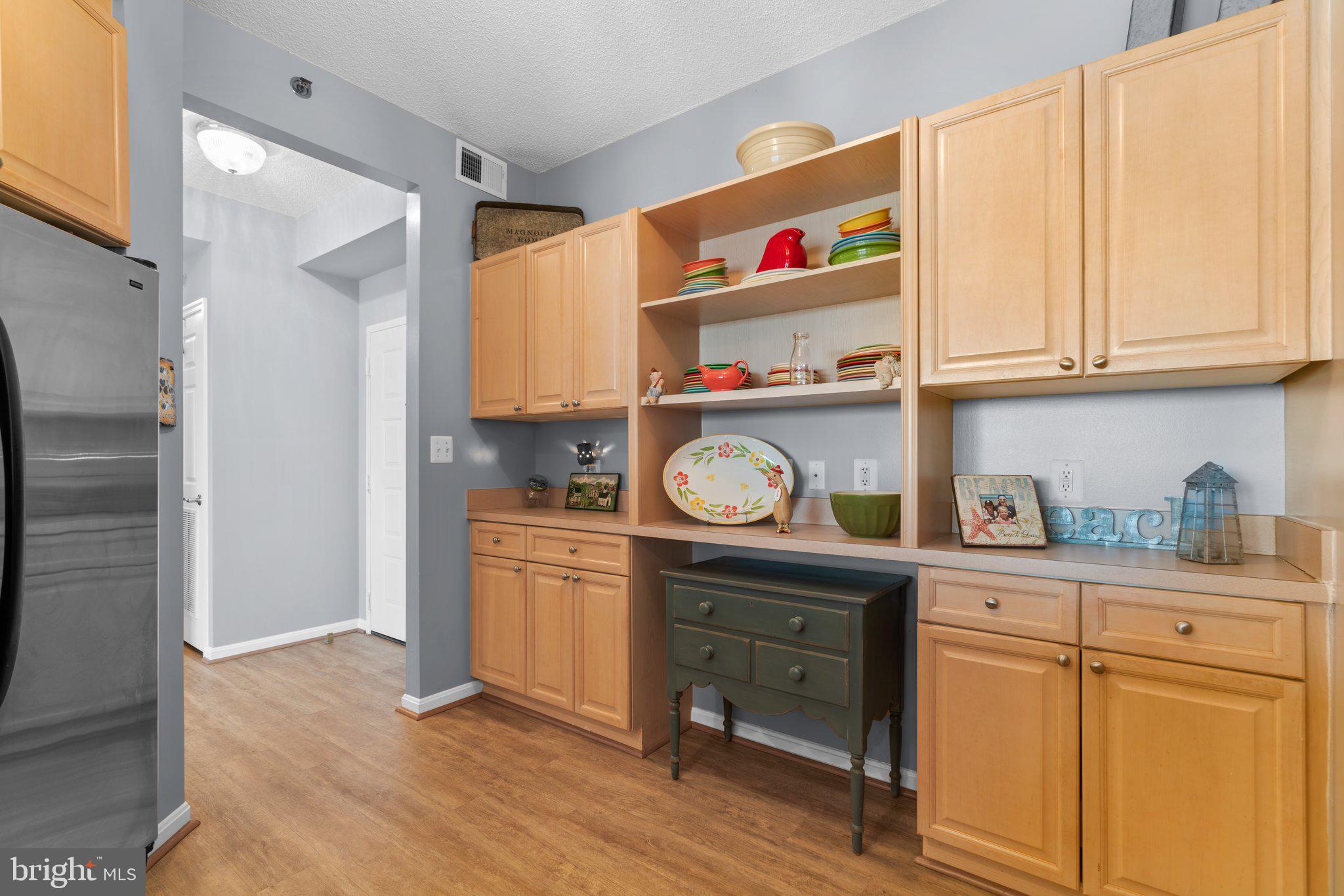 VANTAGE POINT WEST AT LW - Residential