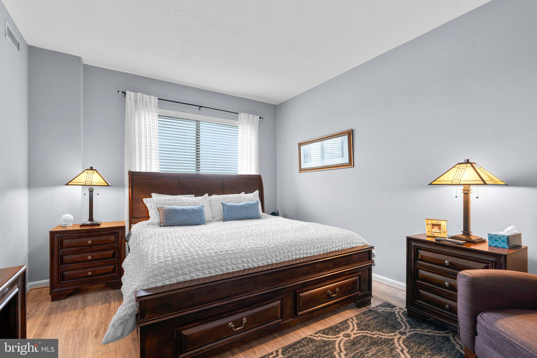 VANTAGE POINT WEST AT LW - Residential