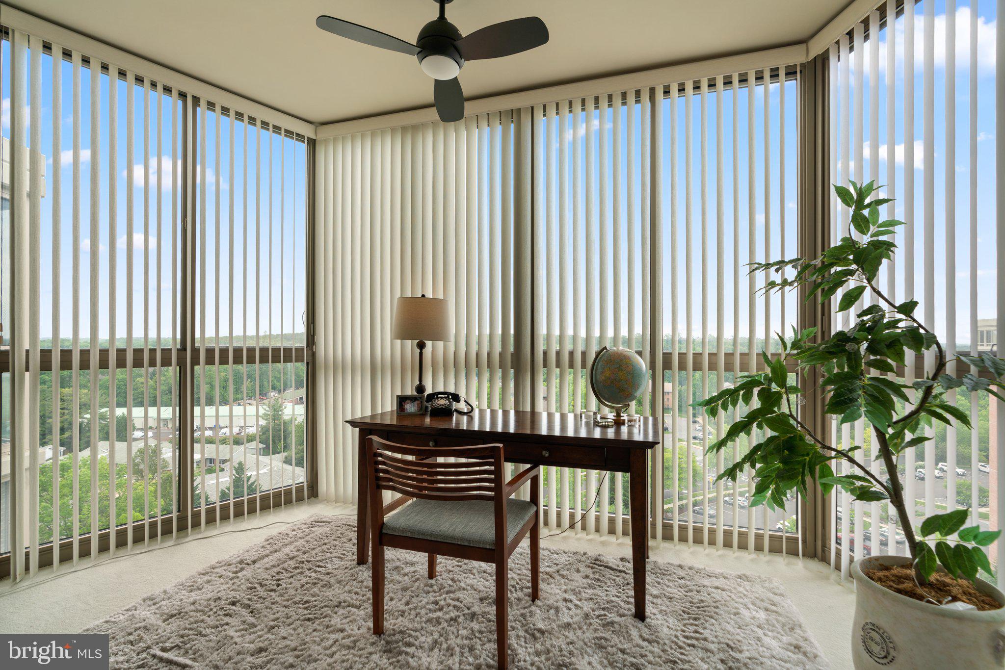 VANTAGE POINT WEST AT LW - Residential