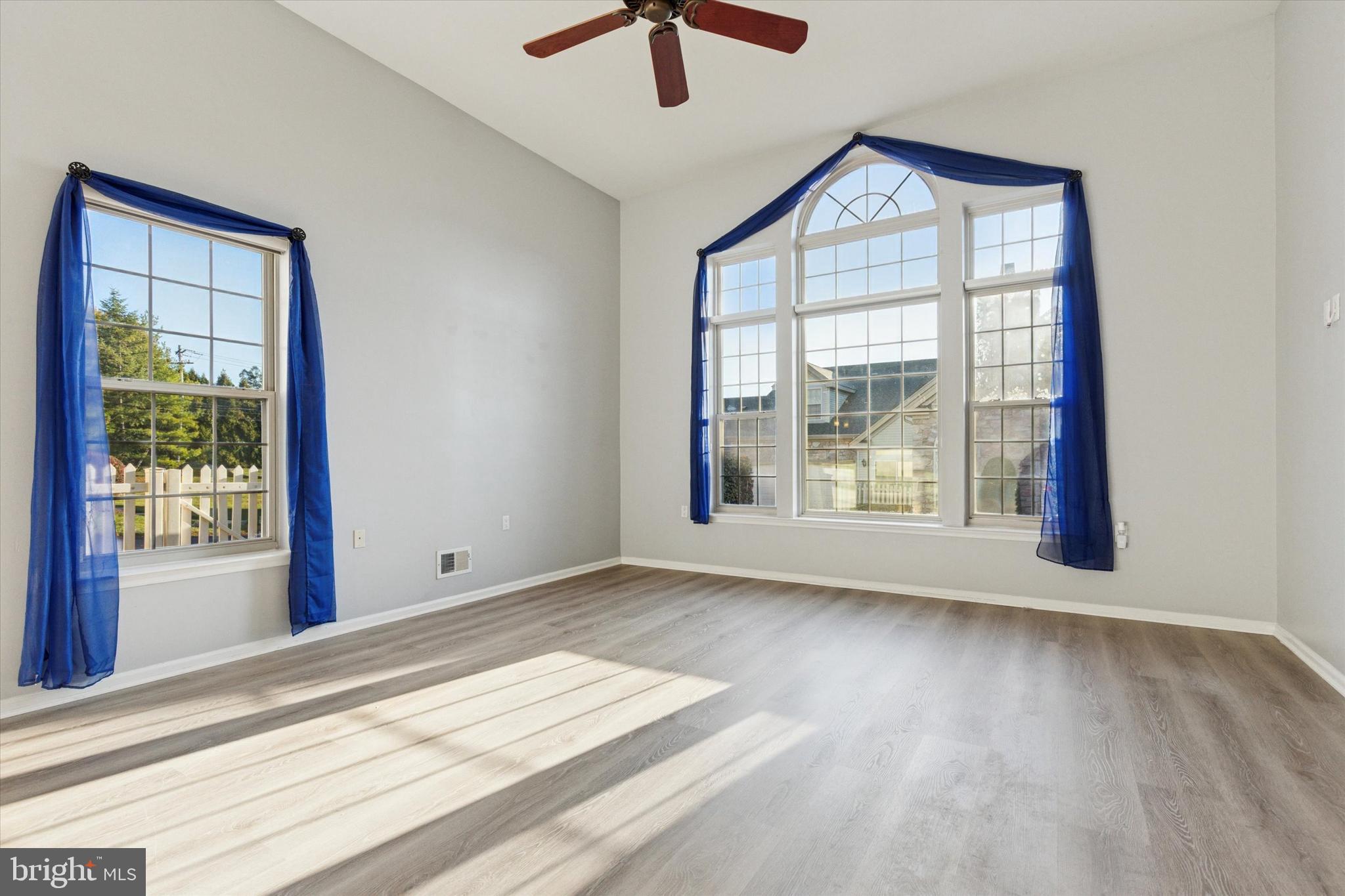 LEGACY OAKS - Residential