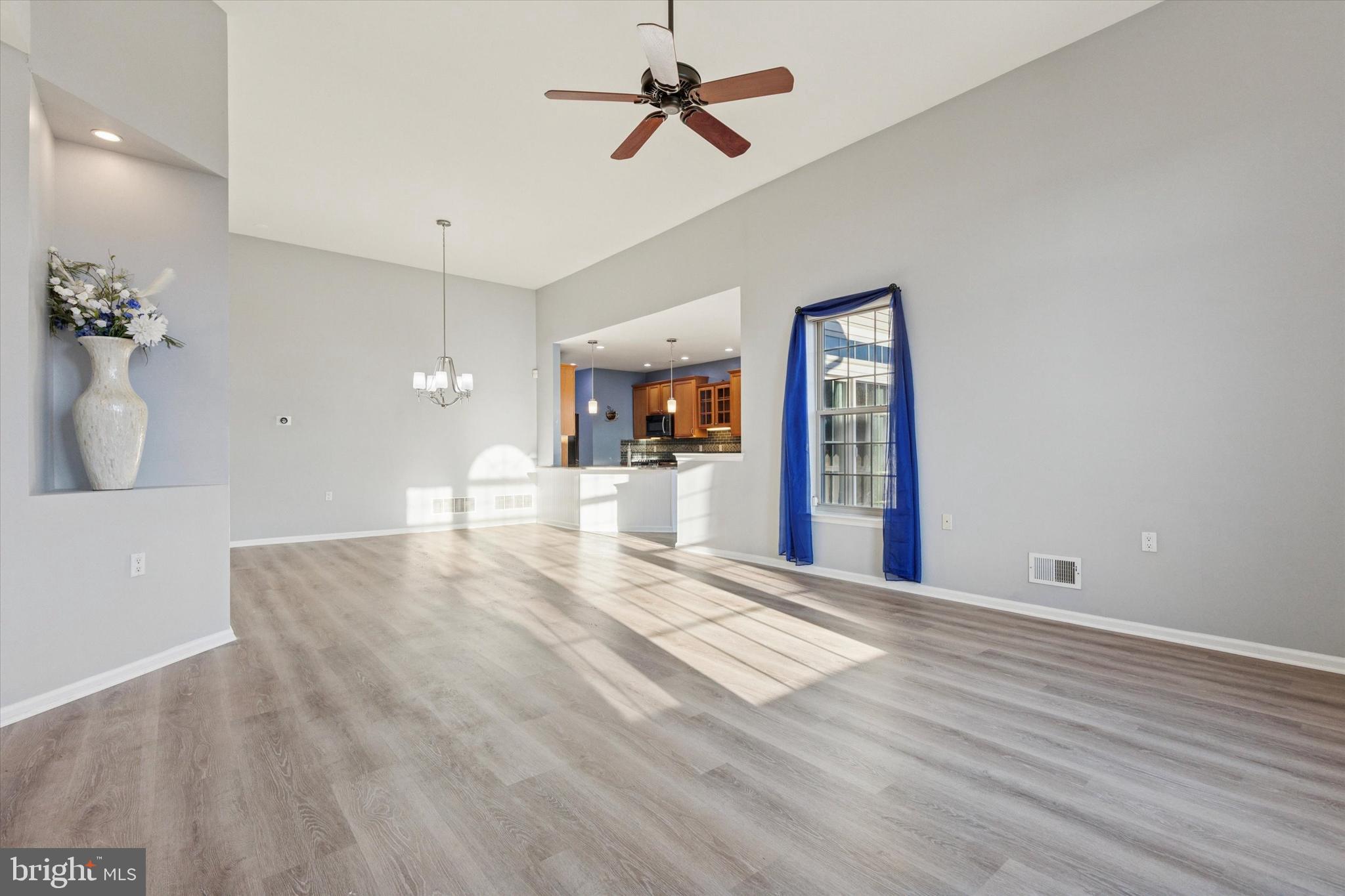 LEGACY OAKS - Residential