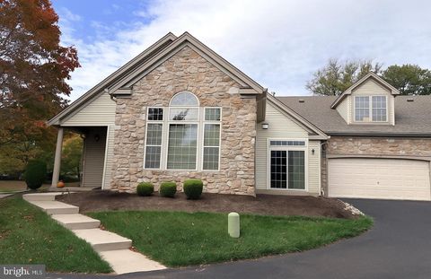 64 LEGACY OAKS DRIVE RICHBORO PA 18954