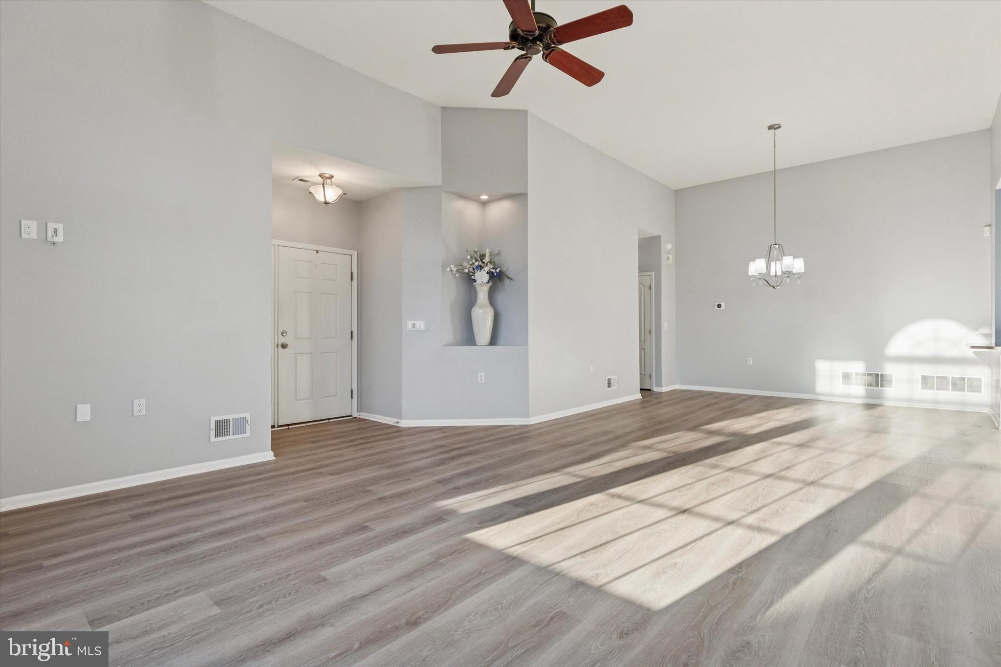 LEGACY OAKS - Residential