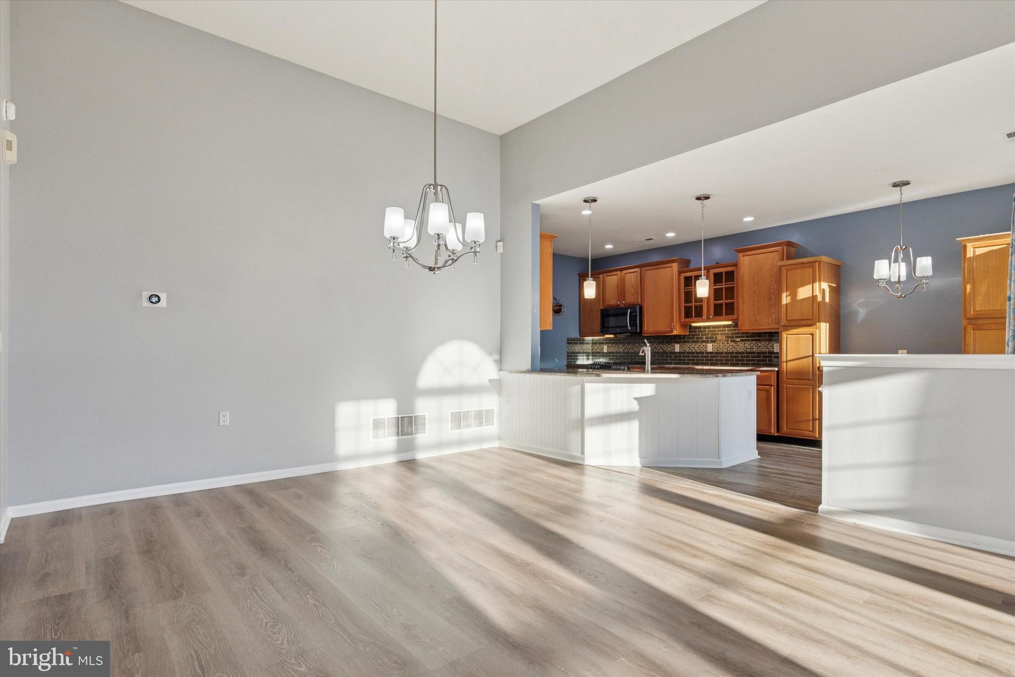 LEGACY OAKS - Residential