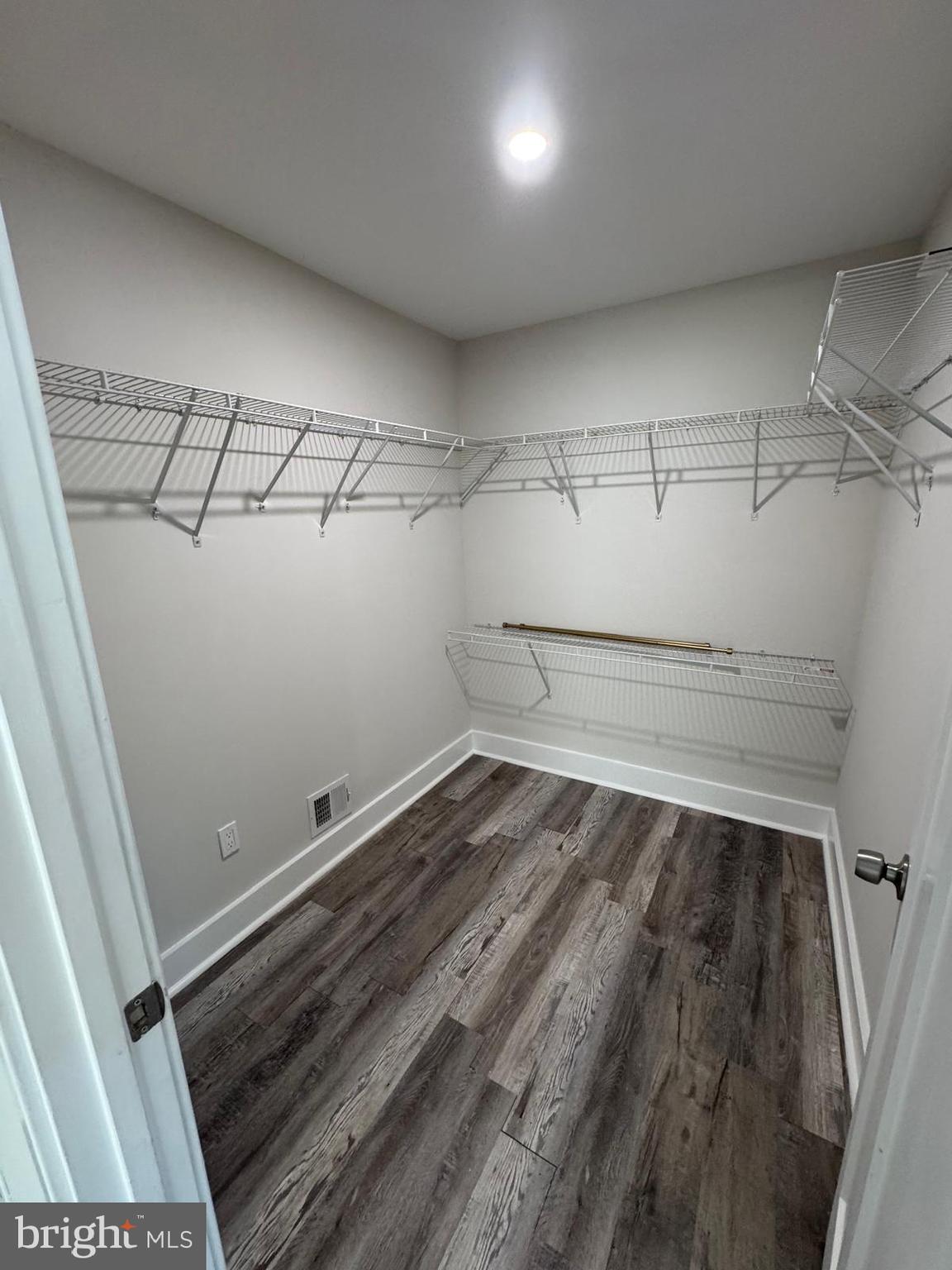 MANASSAS PARK - Residential