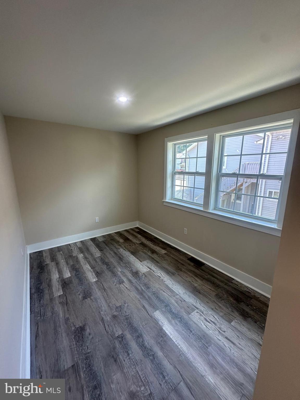 MANASSAS PARK - Residential