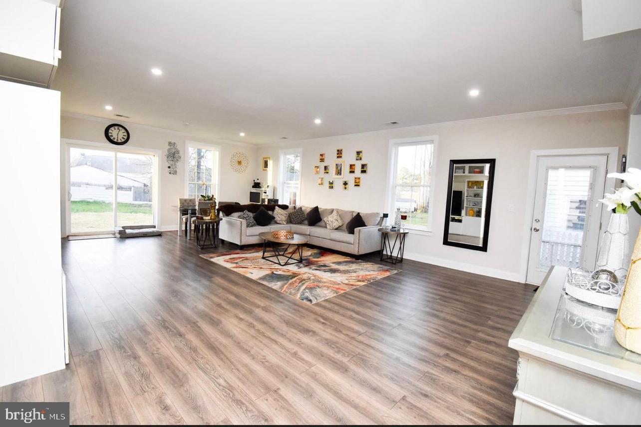 MANASSAS PARK - Residential