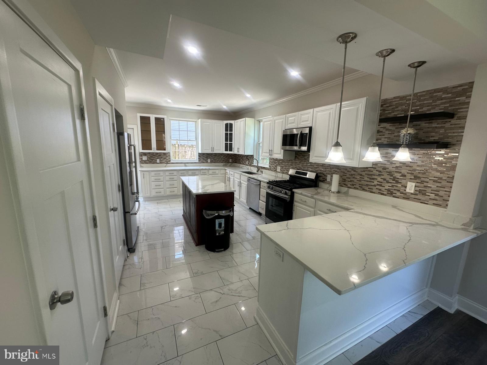 MANASSAS PARK - Residential
