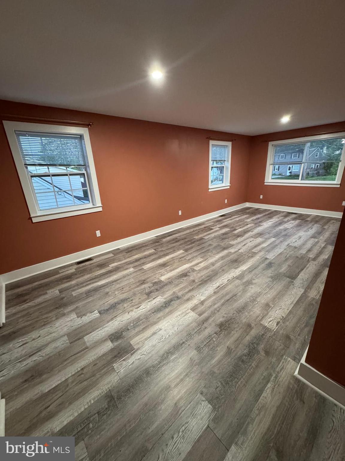 MANASSAS PARK - Residential