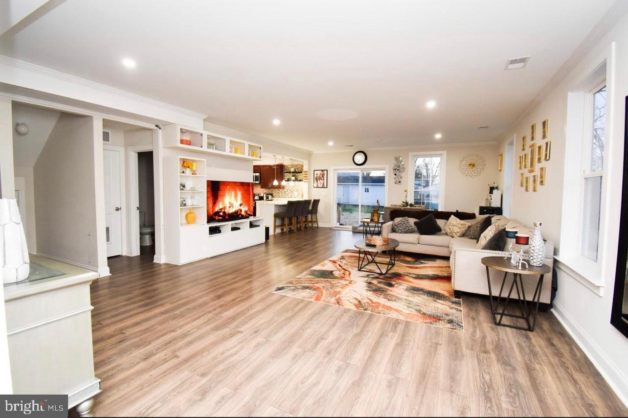 MANASSAS PARK - Residential