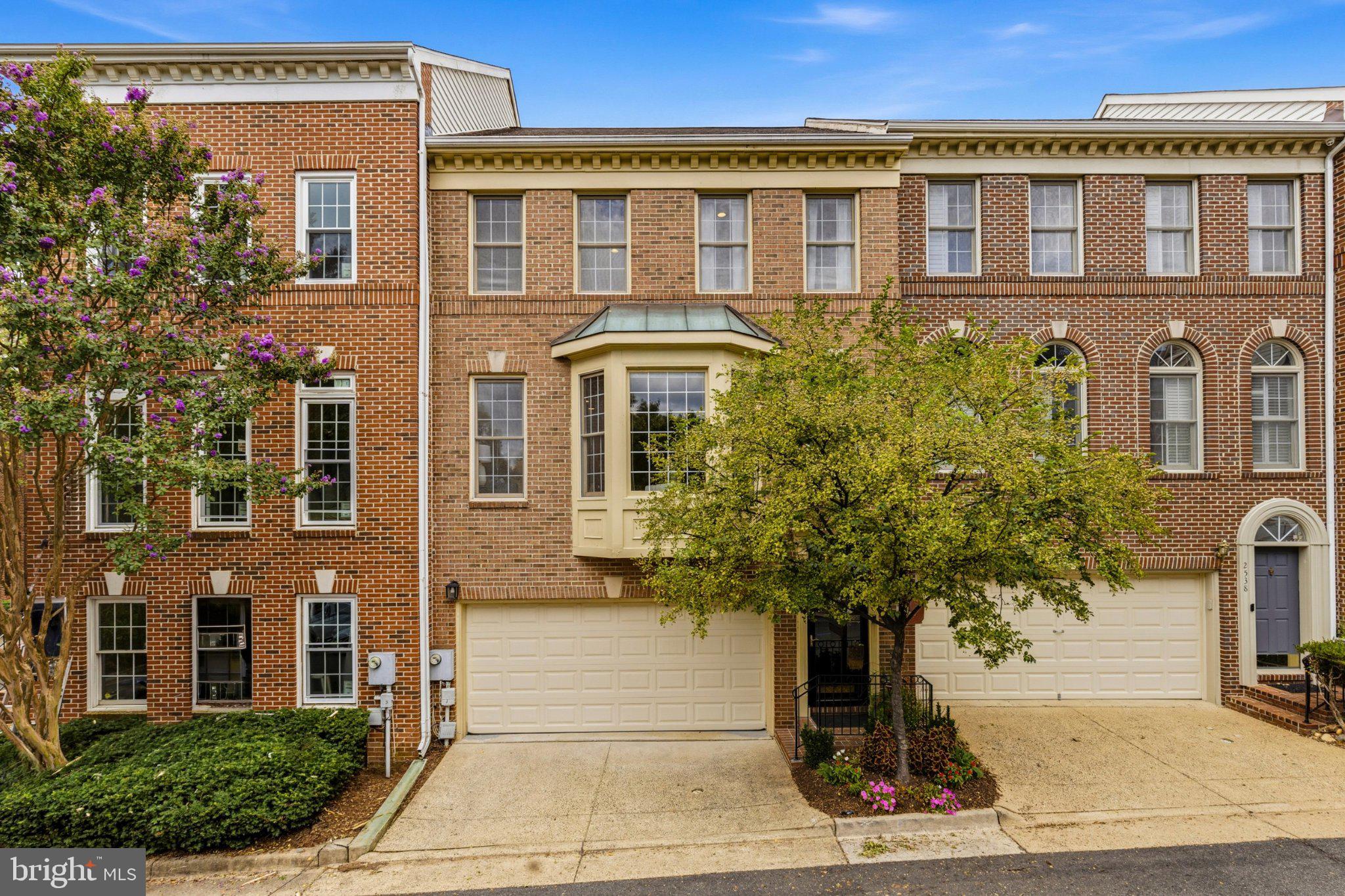 2536 GADSBY PLACE