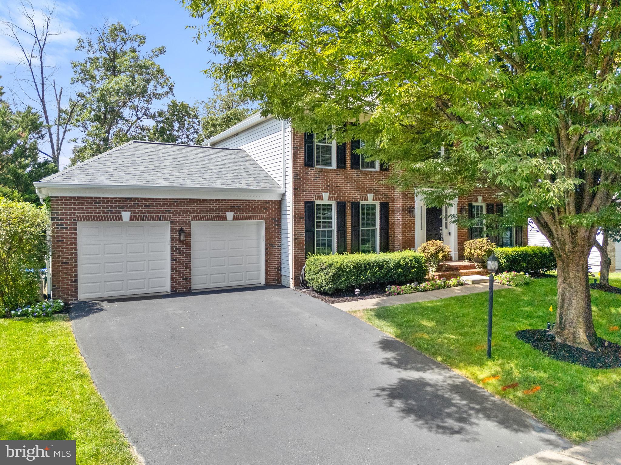 19975 ALEXANDRAS GROVE DRIVE