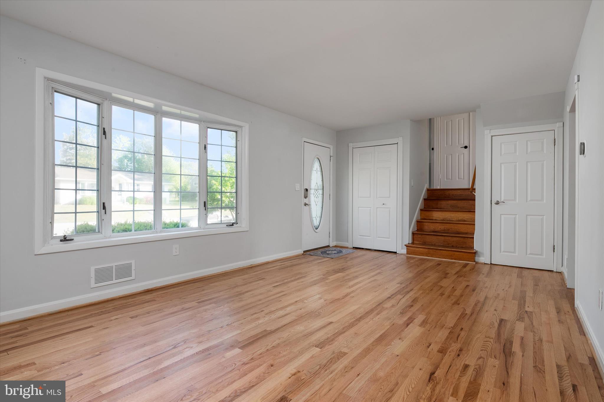 PINE GROVE HOMES - Residential