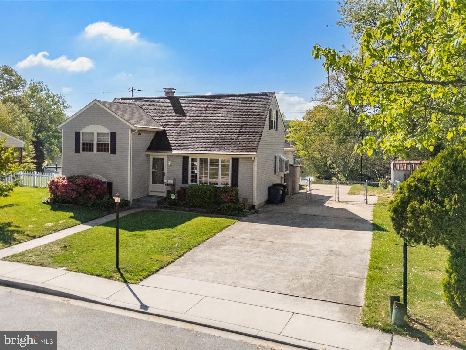 PINE GROVE HOMES - Residential