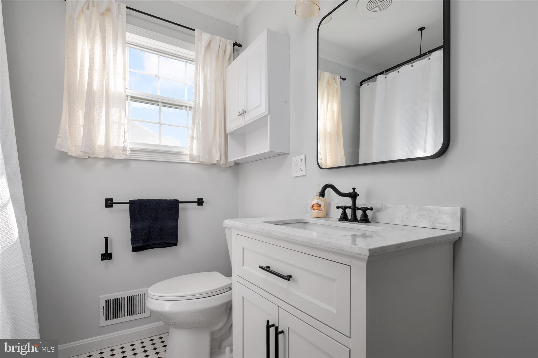 PINE GROVE HOMES - Residential