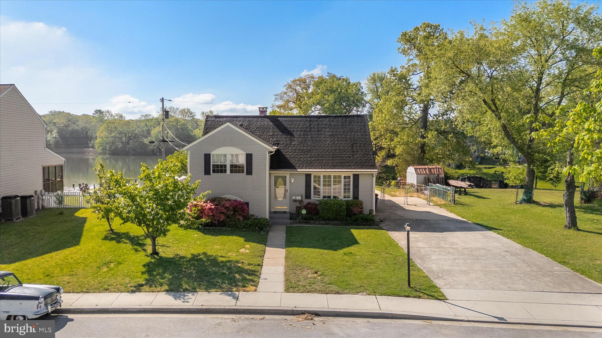 PINE GROVE HOMES - Residential