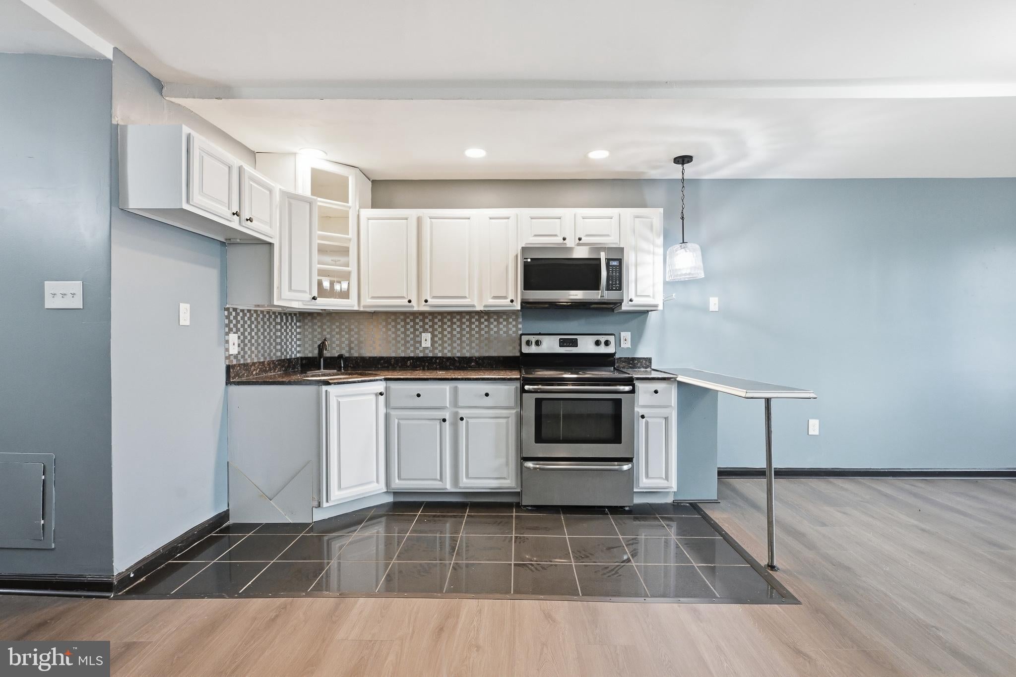 5110 MARKET STREET 12